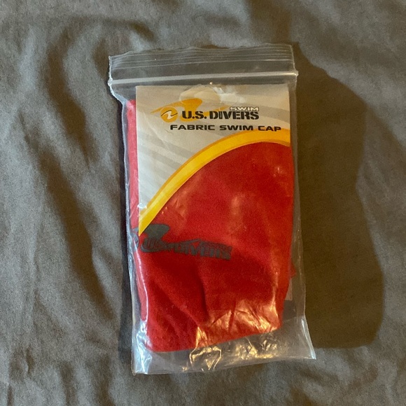 U.S. Divers fabric swim cap, Red - Picture 1 of 6